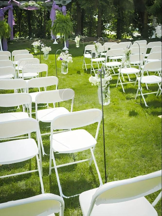 Folding chair (2).jpeg